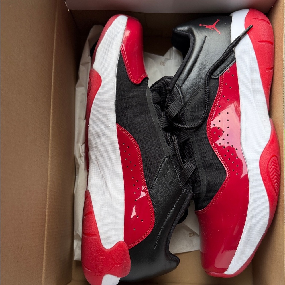 Women’s Jordan 11 Comfort Low sz 12
